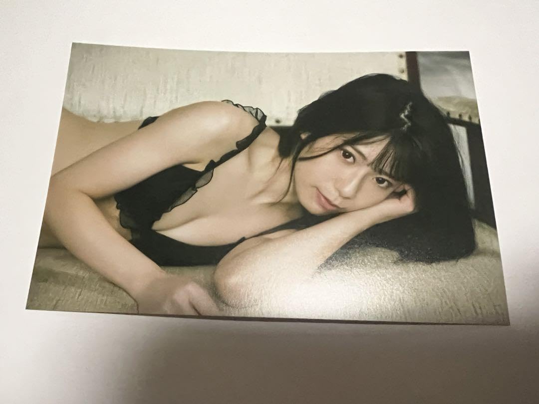 Amazon.co.jp: 日向坂46 東村芽依 1st写真集 購入特典ポスト