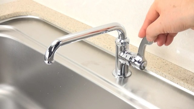 Amazon | カクダイ KAKUDAI【700-745-13QR】厨房用立形自在水栓 Amazon | カクダイ KAKUDAI【700-745-13QR】厨房用立形自在水栓