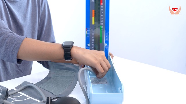 骨董品　Deluxe Mercurial Sphygmomanometer Mercury Doctor Deluxe Sphygmomanometer Mercurial, Large Adult Cuff
