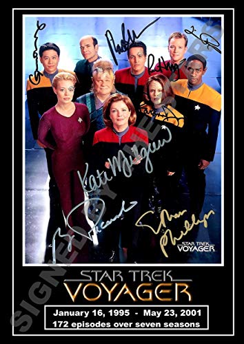 SIGNED BY THE STARS - Star Trek Voyager Fotodruck, gerahmt, Wandbild für Wohnzimmer