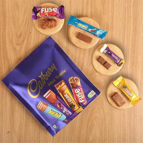 Image of Cadbury Assorted Mini Treats Chocolate Bars, 126.7 g