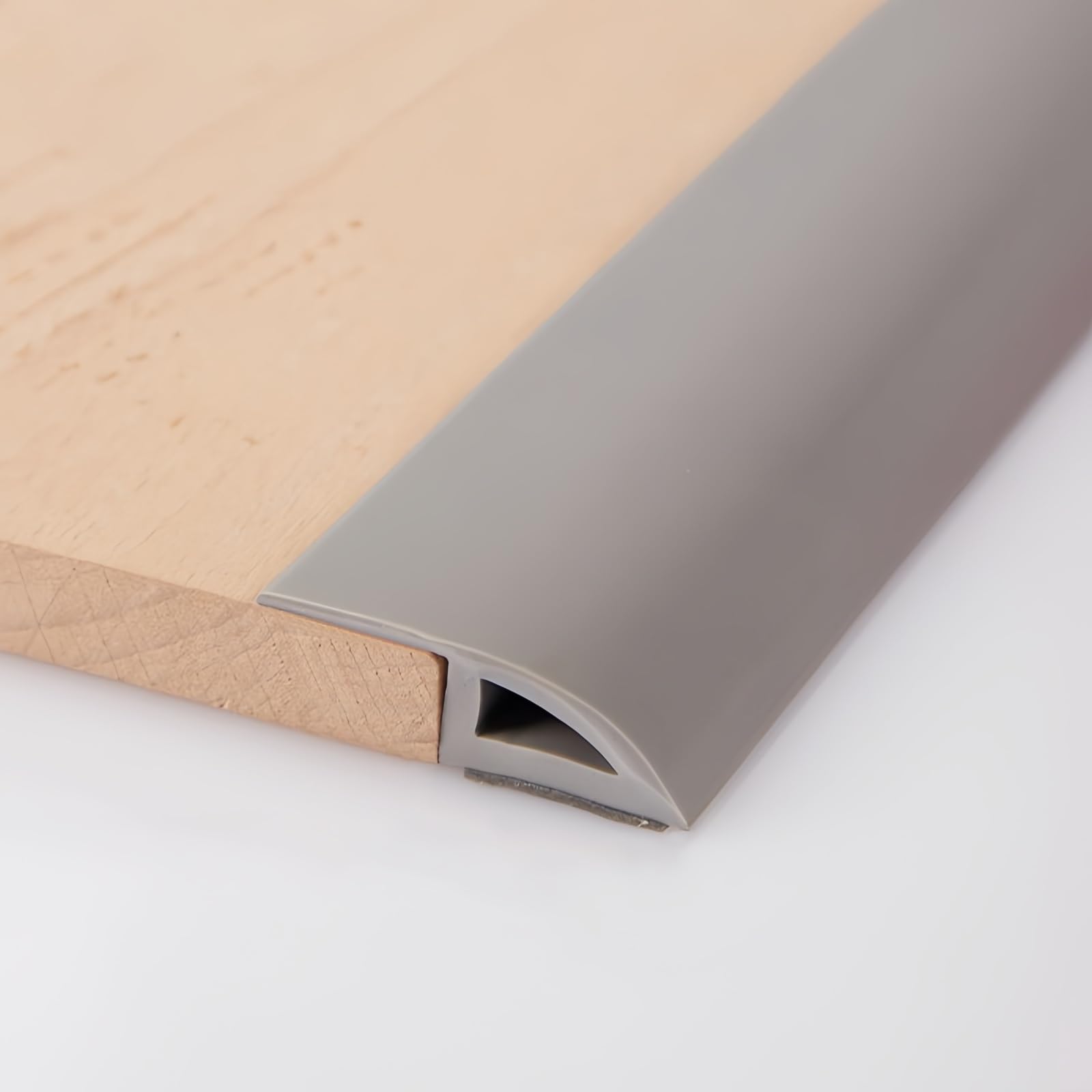 Chute Moquette Longueur: 5m Barre De Seuil Adhésive Bordure PVC Protégez Vos Moquettes, Résistant Et Facile À Entretenir pour Votre Espace De Vie Ou De Travail(Grey,A3510)