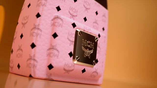 Amazon.com: MCM CRUSH Eau de Parfum 1.0 Fl. Oz : Beauty & Personal