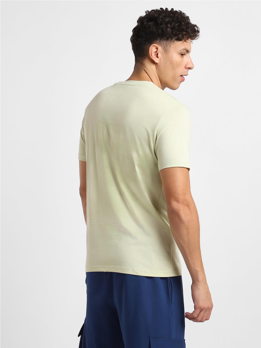 NOBERO Camiseta de algodón con estampado gráfico de ajuste regular para hombre
