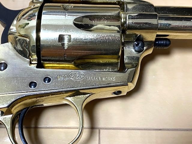 Amazon.co.jp: タナカ コルト SAA シビリアン ゴールド 木製グリップ