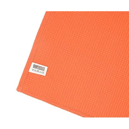 WOHNWOHL® Tagesdecke (150x200cm) • Leichte Waffelpique Decke • 100% Baumwolle • Sommerdecke • Sofa-Decke • Pflegeleichte Wohndecke • Überwurfdecke • Baumwolldecke • Farbe: Koralle – Bild 4
