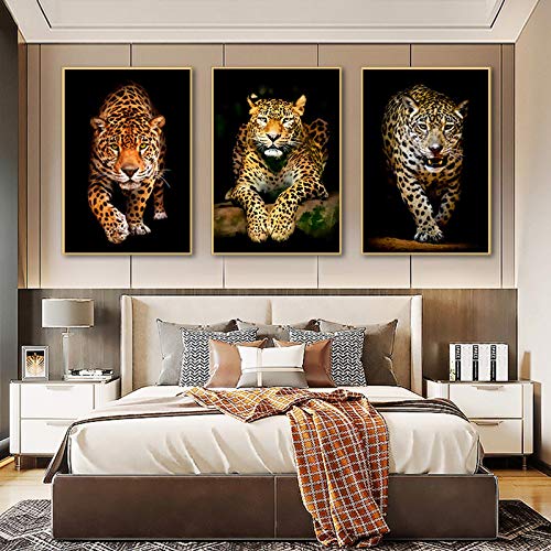 Tableau léopard triptyque de 30x45cm imprimé sur toile avec cadre