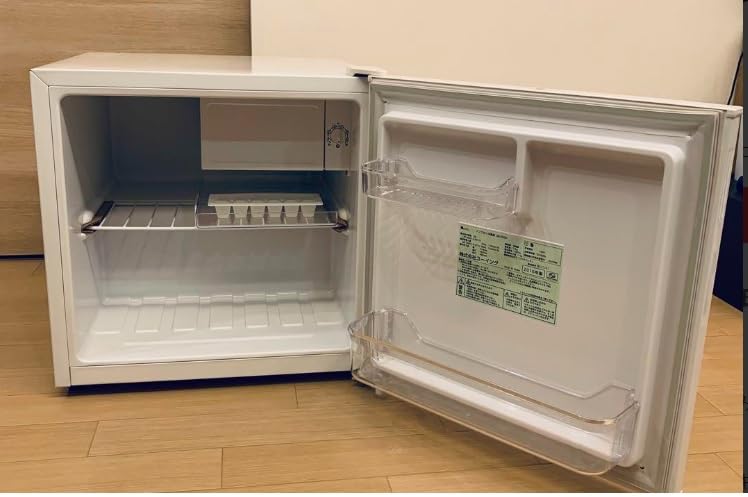 Amazon | ユーイング/ノンフロン冷凍冷蔵庫【中古品23014年製】 氷が 
