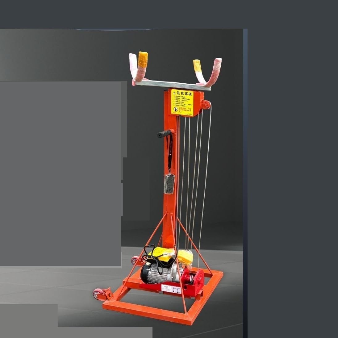 Aufzugsplattform Installation von Lüftungskanälen for Rollladenaufzugsüberdachungen und kleine Hebebühnen for Aufzüge Waren- und Personenaufzug im Lager