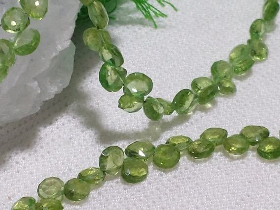 Peridot Faceted Heart perles d'août de qualité gemme pour joaillerie artisanale de prestige
