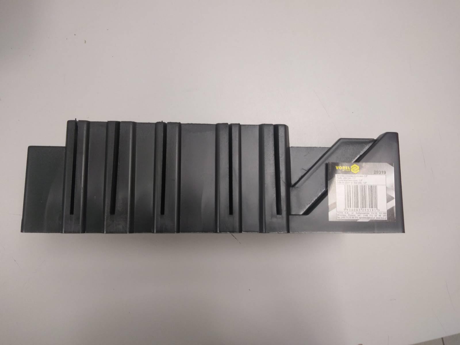 VOREL 29319 - caja de ingletes de plástico de 3,5 "/ 4 ángulos /