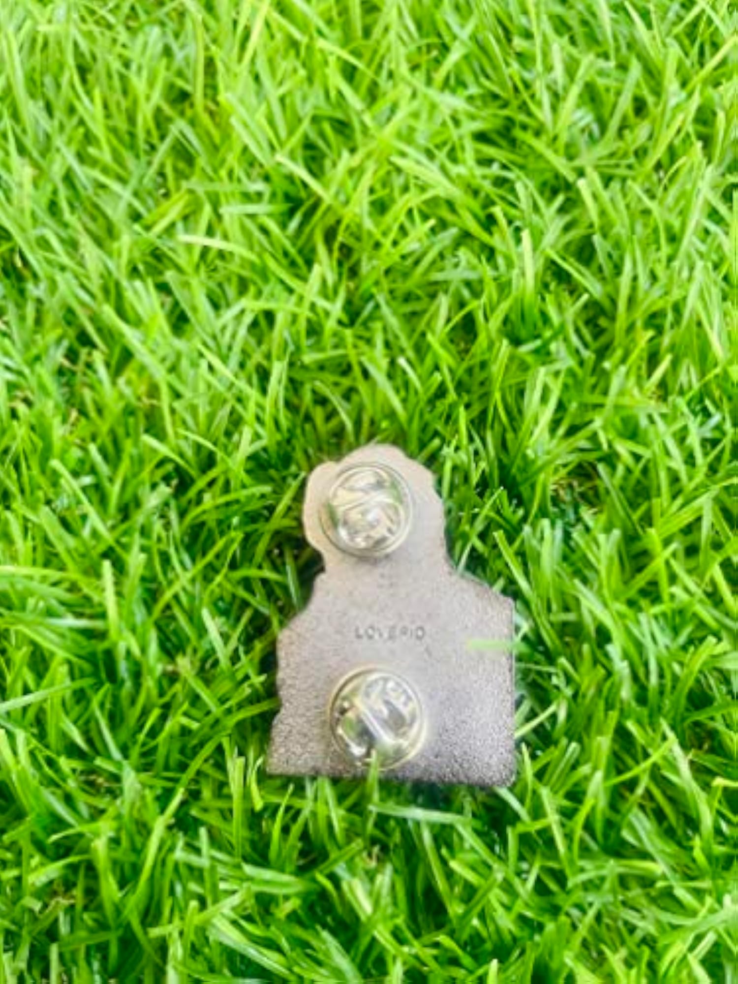 Classic Shahrukh Enamel Pin