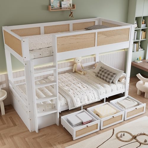 Oslghy Etagenbett Kinderbett 90x200 cm, Hochbett mit 3 Stauraum Schubladen mit Rollen, Modern Rattanzaun Holzbett für 2 Kinder mit Rausfallschutz und Lattenrost aus Holz, Weiß+Natur, Ohne Matratze