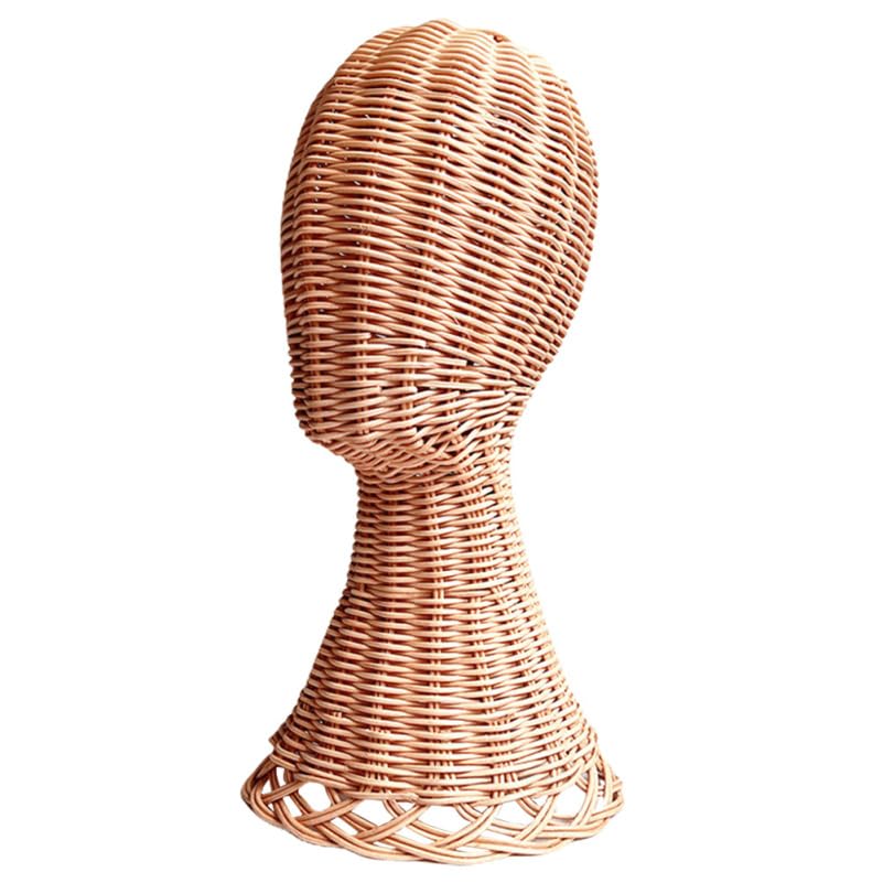 Présentoir à chapeaux en rotin pour sublimer votre dressing ou entrée