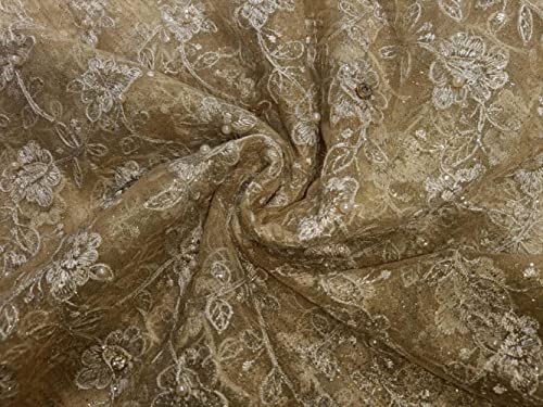 Tissu filet brodé blush orné de perles et strass pour haute couture de 147cm