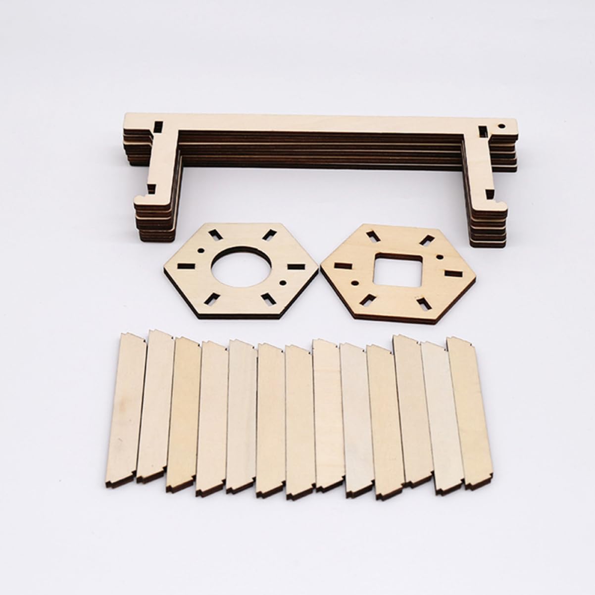 Holibanna 1Pc DIY Wooden Lantern Frame Bracket Antique Craft Lamp Holder for Portable Hanging Lanterns Sturdy Design for Home Office Decor