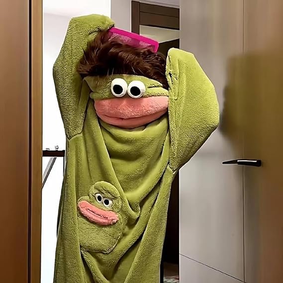Grünes Monster Onesie für Erwachsene, lustiger Hoodie aus Fleece, kuscheliger Schlafanzug mit Kapuze & Taschen, Unisex Overall für Zuhause, Halloween & Karneval