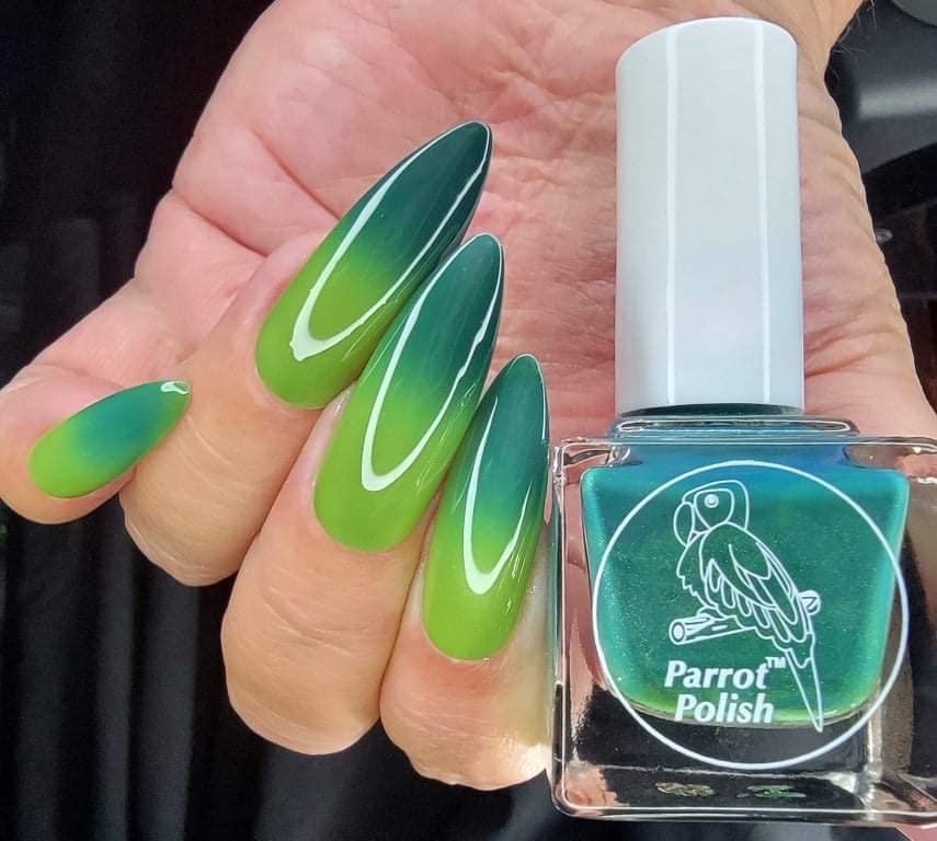 Allamanda Thermal Nail Polish - Green/Lime