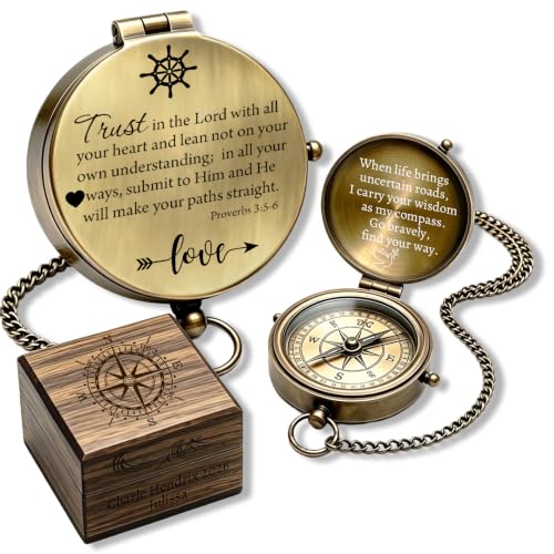 Brújula personalizada de latón grabada con texto para hombre miniatura 1