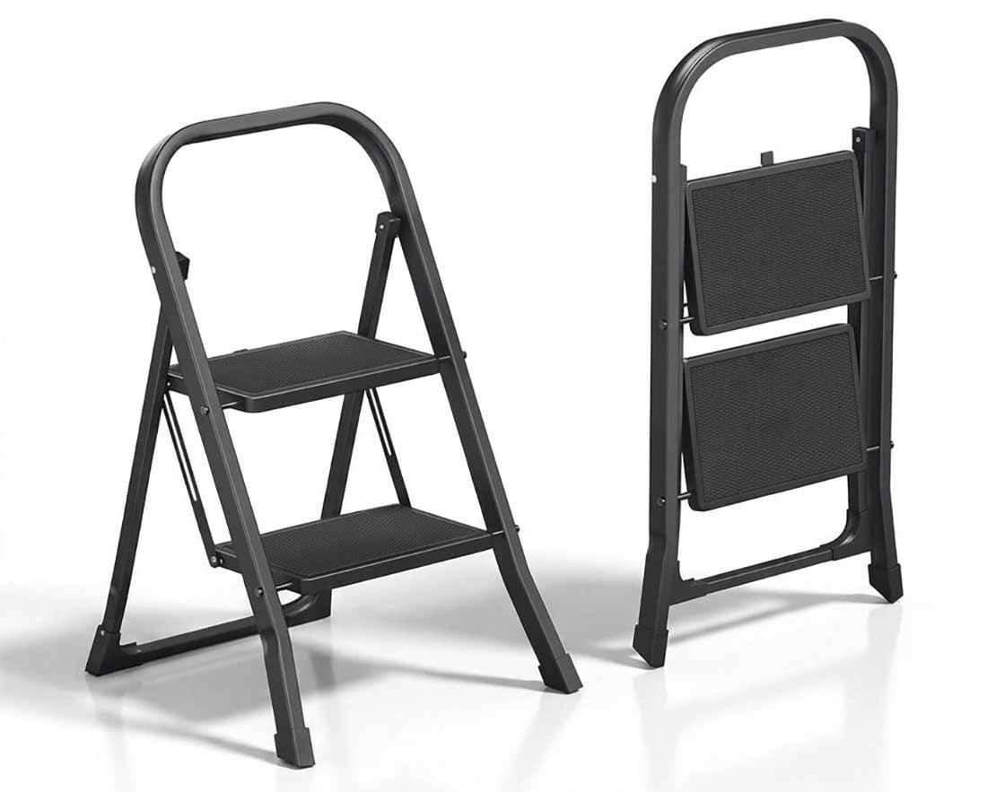 HYTAMA TOOLS Scala Scaletta 2 Gradini Pieghevole Black Mini, Nero con Piedini Antiscivolo, Struttura in Acciaio, Leggera, Multiuso, Certificata EN14183 Portata 150Kg