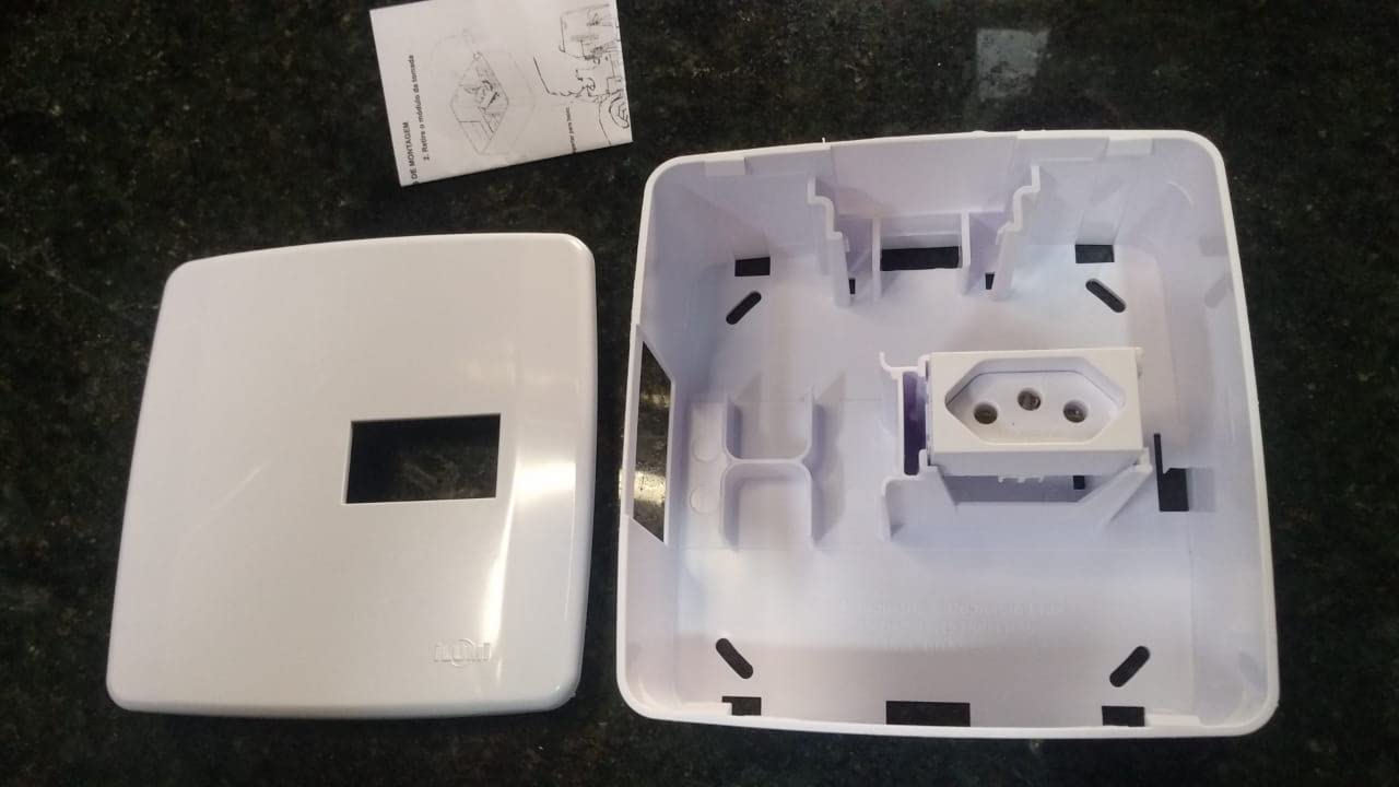 ILUMI Caixa Para 2 Disjuntores Com Tomada De 20A 620632 | Amazon