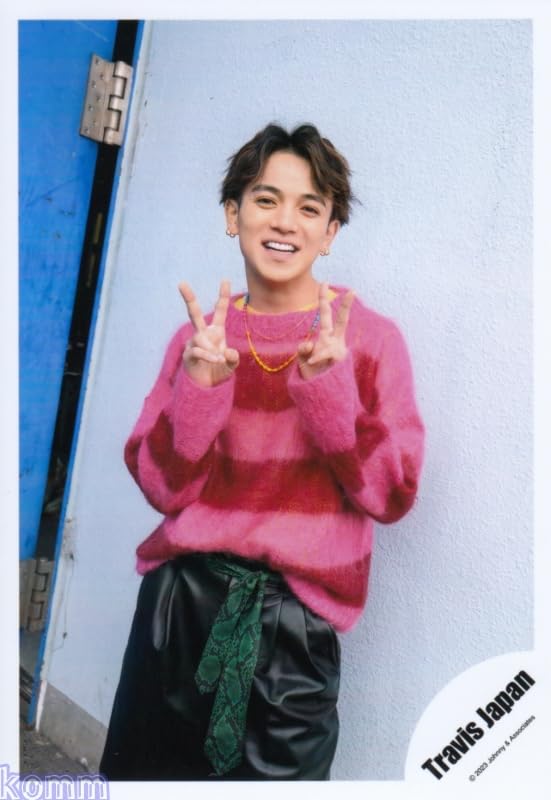 Amazon.co.jp: Travis Japan 公式 生 写真（宮近海斗）TJ00741 : おもちゃ