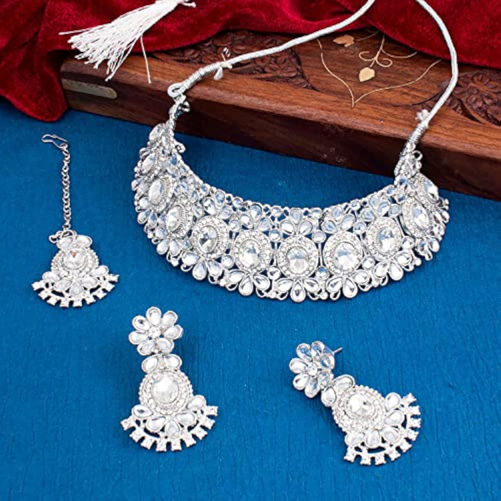 Elegant Rhodium Plated Choker Necklace Set