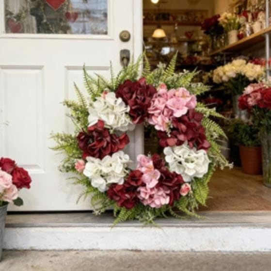 Ghirlanda di ortensie artificiali da 60 cm, ghirlanda floreale per porta d'ingresso, vivace decorazione primaverile estiva e anello di fiori in plastica