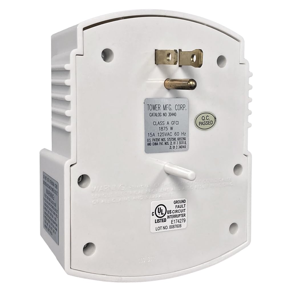 Tower Manufacturing 30440003 Auto-Reset 15 AMP Grounded 3-Prong GFCI 5-Outlet Adapter, White [2 Pack]