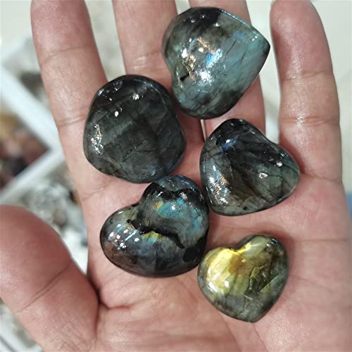 Pierre de cristal en cœur : offrez 5 labradorites précieuses de guérison