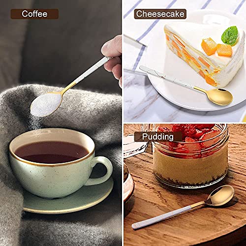 Set di 8 Cucchiaini Dorati Lucidi, in Acciaio