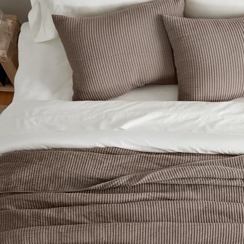 Image of EVERGRACEHOME Cotton Coverlet Set Full Queen Size 3 Pieces, Lightweight Soft Ribbed Matelasse Bedspread Quilt Set, Cozy Oversized Quilted Bedding Set with 2 Pillow Shams for All Seasons, Mocha Brown