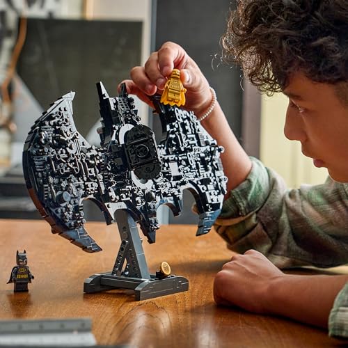 DC Logo di Batman - Giocattolo da Supereroi con 2 Minifigure da Collezione - Decorazione da Parete 3D Fai da Te o da Camera da Letto - Idea Regalo per Bambini da 12 Anni Fan del Film - 76330 - Lego - Immagine 5
