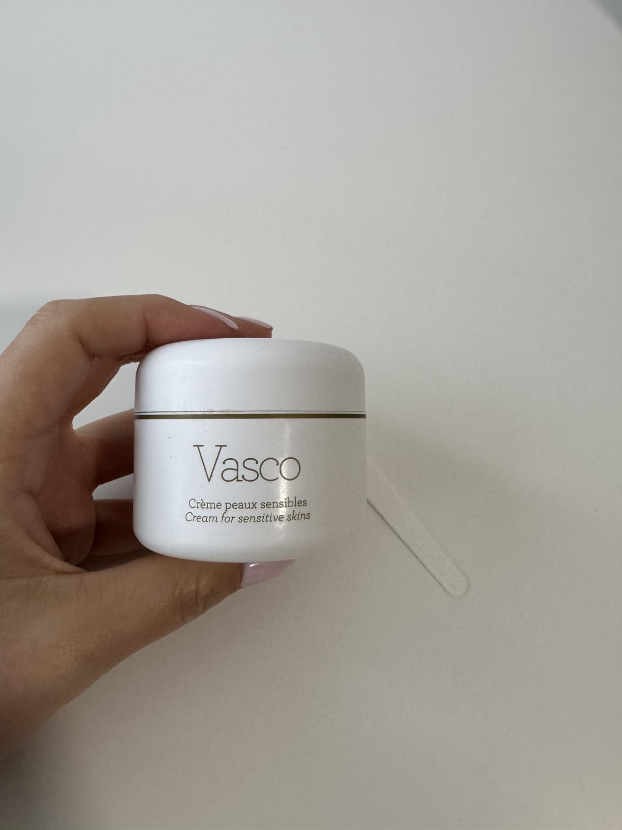 Gernetic International Gernetic VASCO Sensitive Skin Cream, Facial Moisturizer for Sensitive Skin, Helps Reduce the Appearance of Redness, with Chamomile & St. John’s Wort - 50ml/1.7 Fl Oz