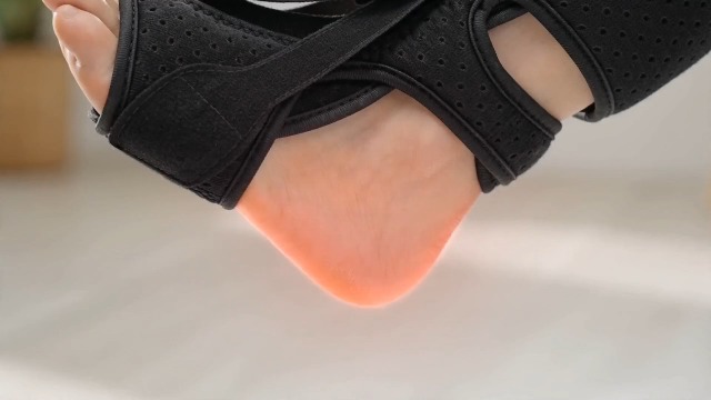 Image of Plantar Fasciitis Night Splint, Adjustable Foot Drop Brace for Achilles Tendon Support, Sleeping Stretch Boot for Heel Pain Relief, Soft Day Night Ankle Support for Men Women (1PC-Grey)