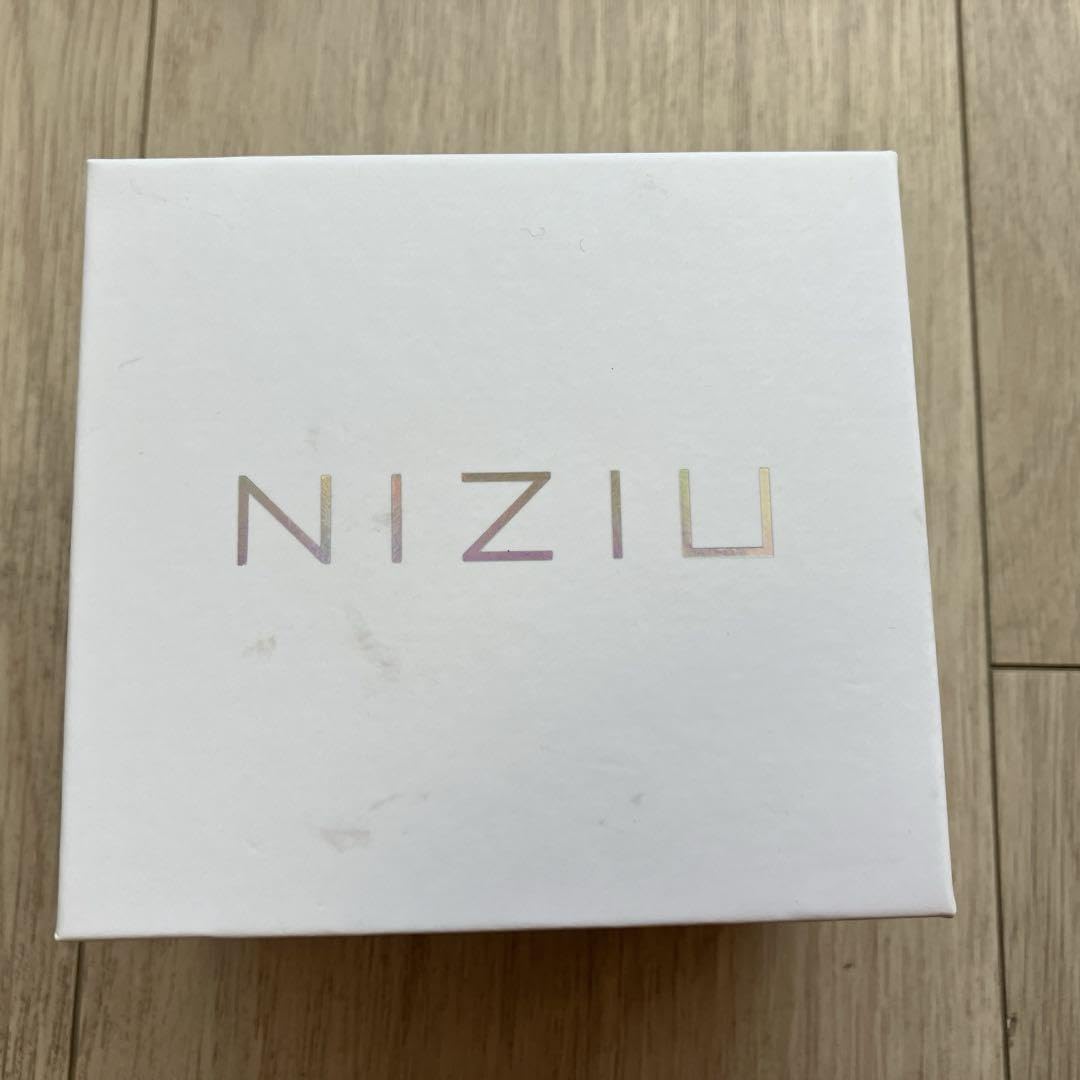 Amazon.co.jp: NiziU LIGHT STRAP ライトストラップ : おもちゃ