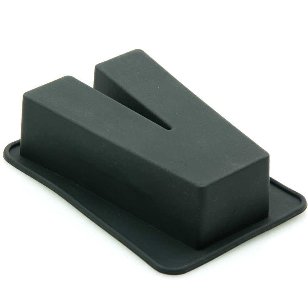 S4u Black Birthday Cake Letter Silicone Mould Non-Stick Flexible Bakeware Sweet Mould (Letter V)