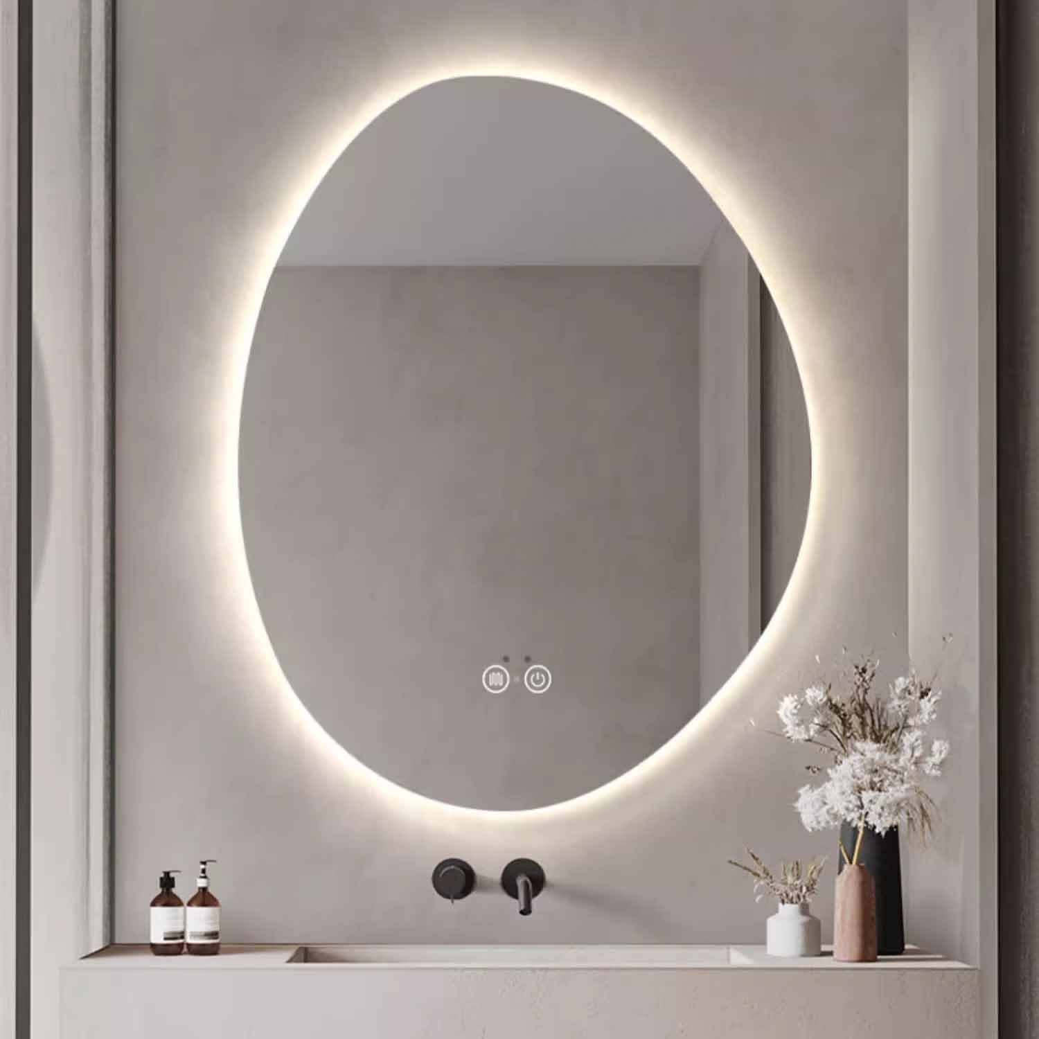 Miroir ovale de vanité à éclairage LED design asymétrique haut de gamme 70x90cm