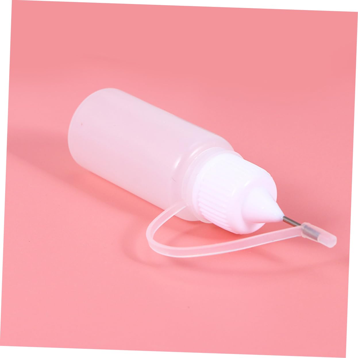 Botella Exprimible de Pegamento Aguja de Precisión para Proyectos Diy, 30 Ml, Plástico Blanco y Acero Inoxidable, Paquete de 15 Piezas para Manualidades