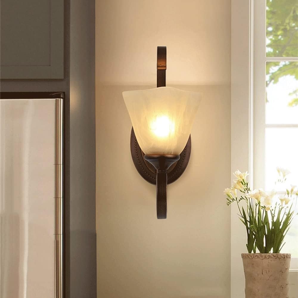 Przemysłowa lampa ścienna