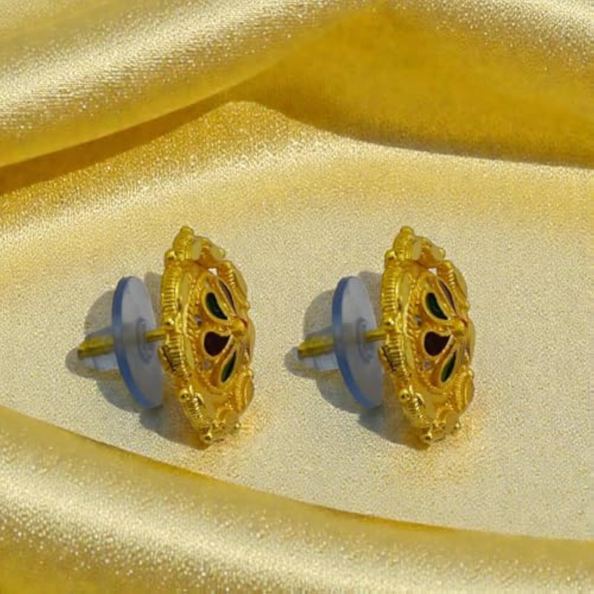 Gold-Plated Traditional Round Floral Stud Earrings, Stylish