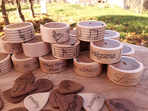 Médiators bois personnalisés et boîte en bois massif avec gravures personnalisées - Les Beatles, Paul McCartney, John Lennon, RIngo Starr, George Harrison Médiators bois personnalisés et boîte en bois massif avec gravures personnalisées – Image 6
