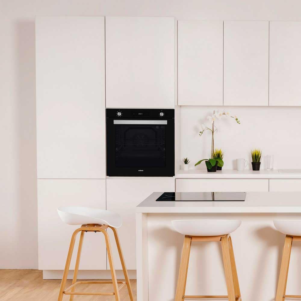 Edesa Horno Multifunción EOE-7050 FBK, Capacidad 80L, Puerta de Cristal, 8 Programas de Cocinado, Fácil Limpieza, Display Led, Guías, 2 Bandejas, Rejilla Cromada, Color Negro