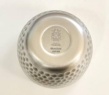 Amazon.co.jp: チタン槌目 ぐい吞み (二重構造) PY-C018