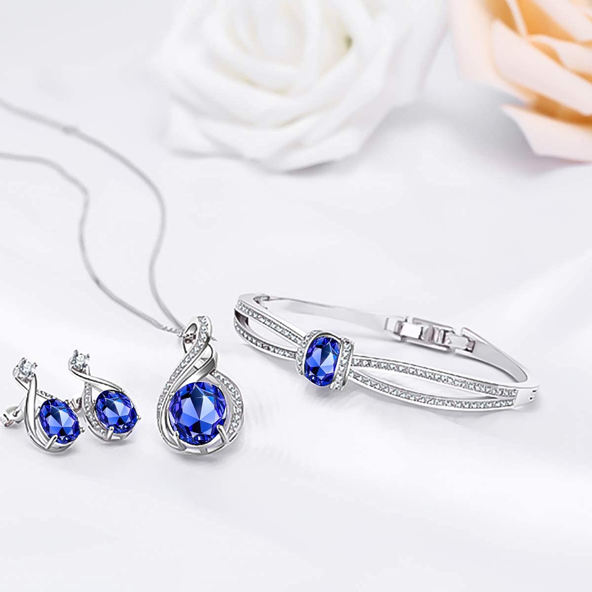 Charming Crystal Jewelry Sets For Women 18K White Gold Plating Bracelet Necklace And Earrings Sets For Wife Girlfriend Or Mothers Idea Gift For Mother's day