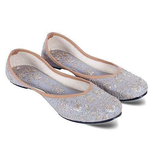 Image of DFR Women's Embroidered Phulkari Punjabi Mojaris Juti Jutti Shoe