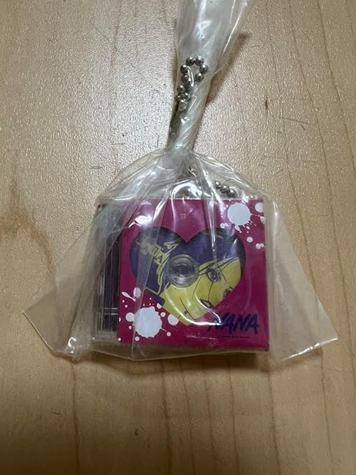 Amazon.co.jp: NANA ミニチュアCDコレクション ガチャガチャ 矢沢あい Amazon.co.jp: NANA ミニチュアCDコレクション ガチャガチャ 矢沢あい