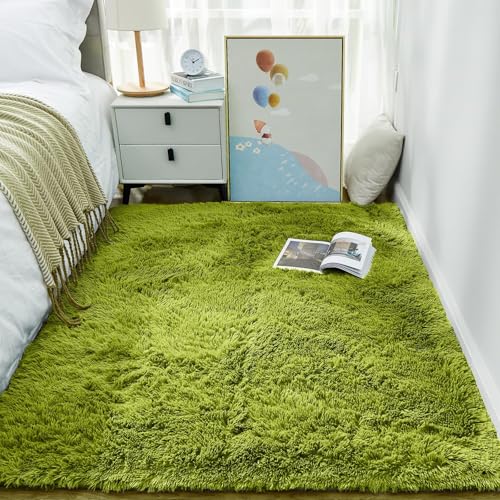 Ophanie Green Grass Area Rugs for Bedroom 3x5 Shag Fluffy Carpet Fuzzy Furry Plush Soft Cute Kids Baby Girls Shaggy Bedside Floor Rug for Teen Nursery Decor Aesthetic with Over 99 pcs Pile fibers