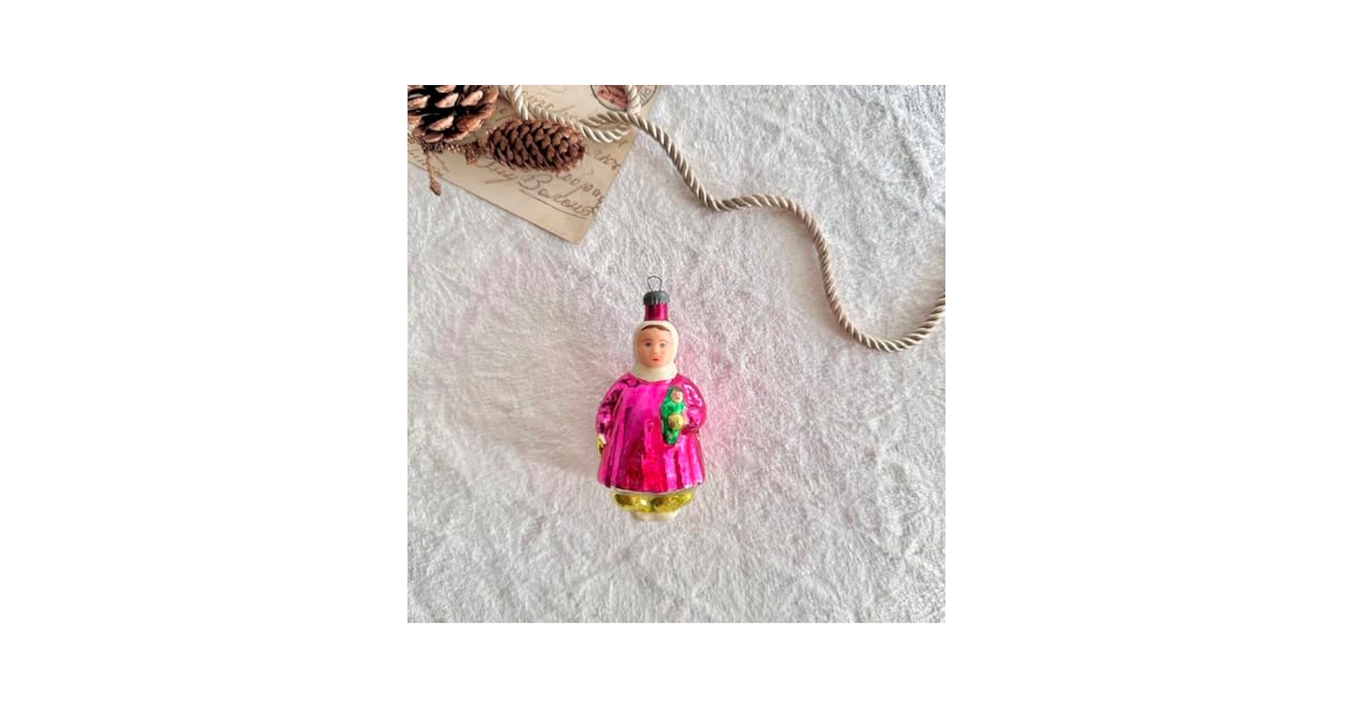 美品　ソビエト製　北欧アンティーク　人形を抱く女の子　ガラス製　オーナメント Amazon.co.jp: ソビエト製 北欧ヴィンテージ 人形を持つ女の子