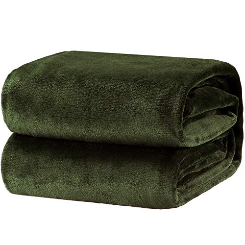 Bedsure Fleece Blanket Twin Size Olive Green Lightweight Blanket Super Soft Cozy Microfiber